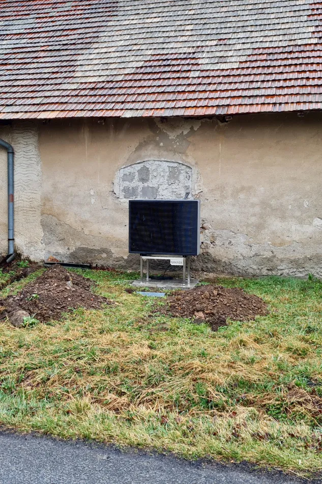 Tepelné čerpadlo vzduch voda Daikin Altherma HT3 vysokoteplotné 14kW rodinný dom Bzovík