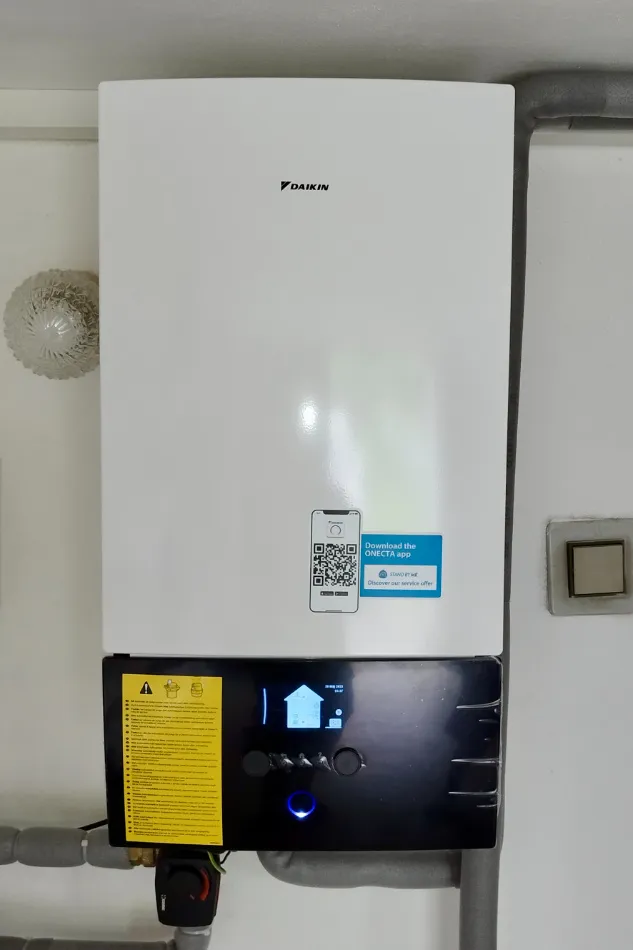 Tepelné čerpadlo vzduch voda Daikin Altherma HT3 vysokoteplotné 14kW rodinný dom Hubová