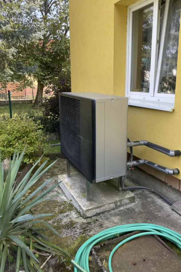Tepelné čerpadlo vzduch voda Daikin Altherma HT3 vysokoteplotné 14kW rodinný dom Jasenica