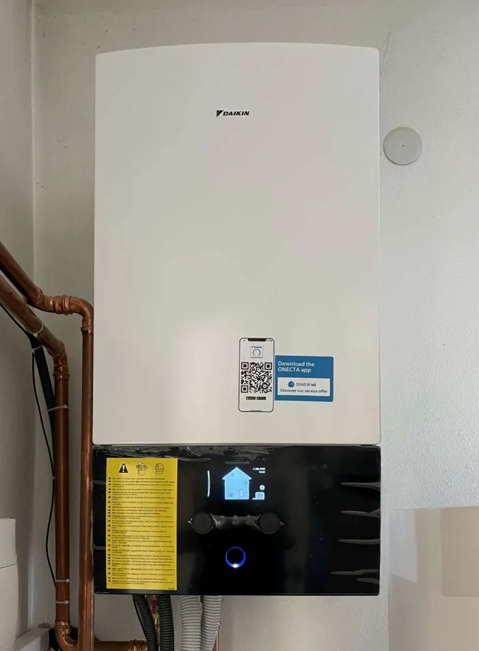Tepelné čerpadlo vzduch voda Daikin Altherma HT3 vysokoteplotné 14kW rodinný dom Jasenica