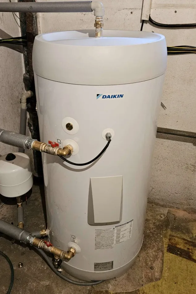 Tepelné čerpadlo vzduch voda Daikin Altherma HT3 vysokoteplotné 16kW rod. dom Horné Pršany