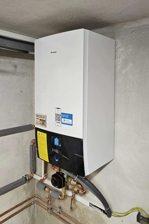 Tepelné čerpadlo vzduch voda Daikin Altherma HT3 vysokoteplotné 16kW rodinný dom Budča