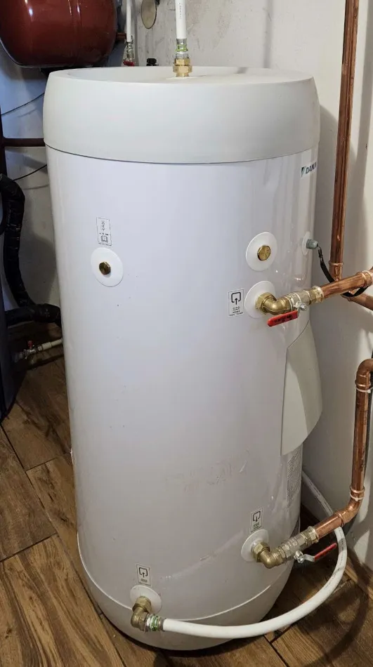 Tepelné čerpadlo vzduch voda Daikin Altherma HT3 vysokoteplotné 16kW rodinný dom Pitelová