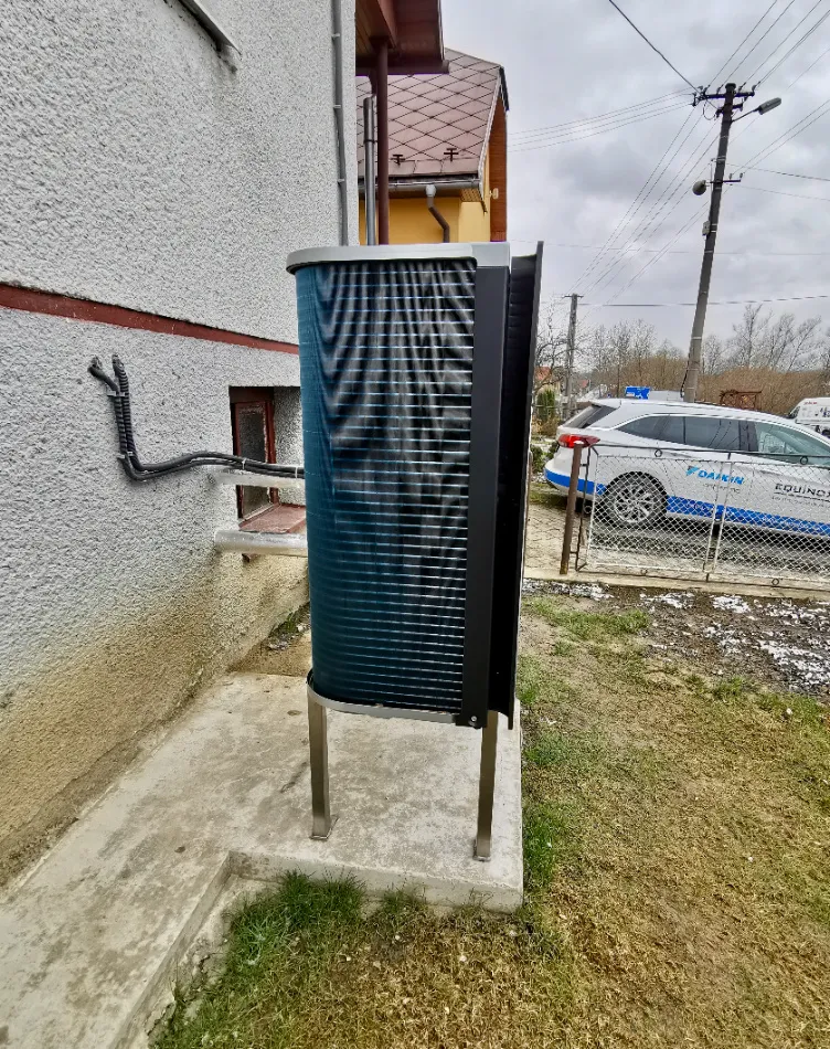 Tepelné čerpadlo vzduch voda Daikin Altherma HT3 vysokoteplotné 18kW rodinný dom Bobrov