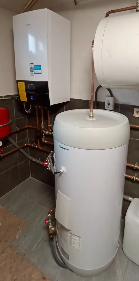 Tepelné čerpadlo vzduch voda Daikin Altherma HT3 vysokoteplotné 18kW rodinný dom Haligovce