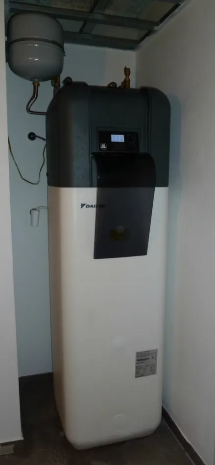 Tepelné čerpadlo vzduch voda Daikin Altherma LT 6kW s chladením rodinný dom Dubová