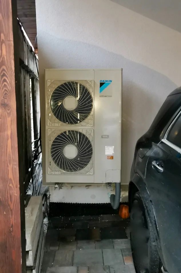 Tepelné čerpadlo vzduch voda Daikin Altherma LT 11kW rodinný dom Baláže