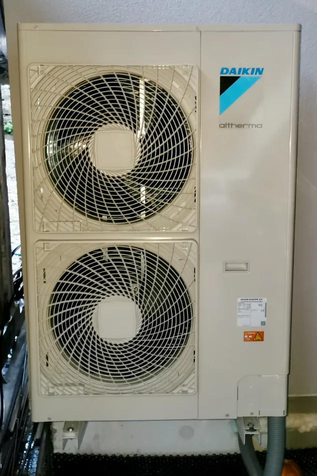 Tepelné čerpadlo vzduch voda Daikin Altherma LT 11kW rodinný dom Baláže