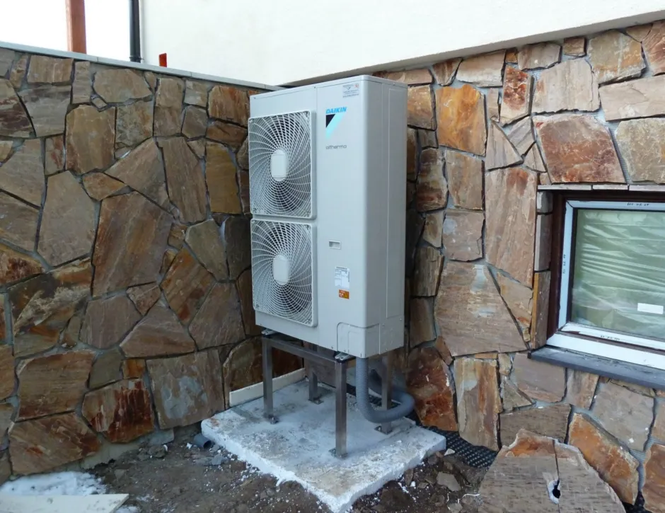 Tepelné čerpadlo vzduch voda Daikin Altherma LT 11kW rodinný dom Banská Bystrica