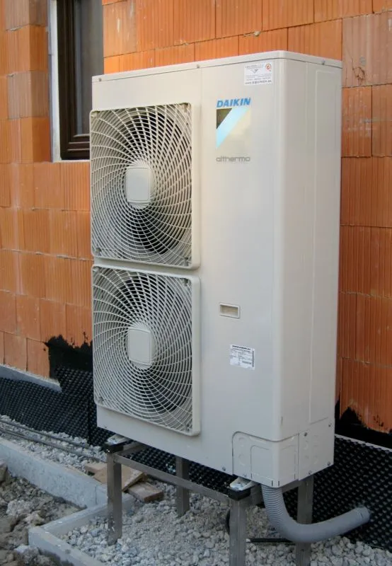 Tepelné čerpadlo vzduch voda Daikin Altherma LT 11kW rodinný dom Banská Bystrica