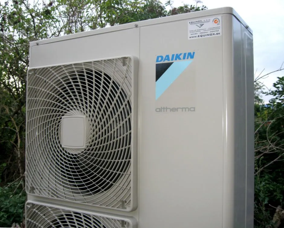 Tepelné čerpadlo vzduch voda Daikin Altherma LT 11kW rodinný dom Biely Kostol