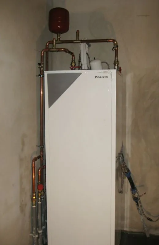 Tepelné čerpadlo vzduch voda Daikin Altherma LT 11kW rodinný dom Biely Kostol
