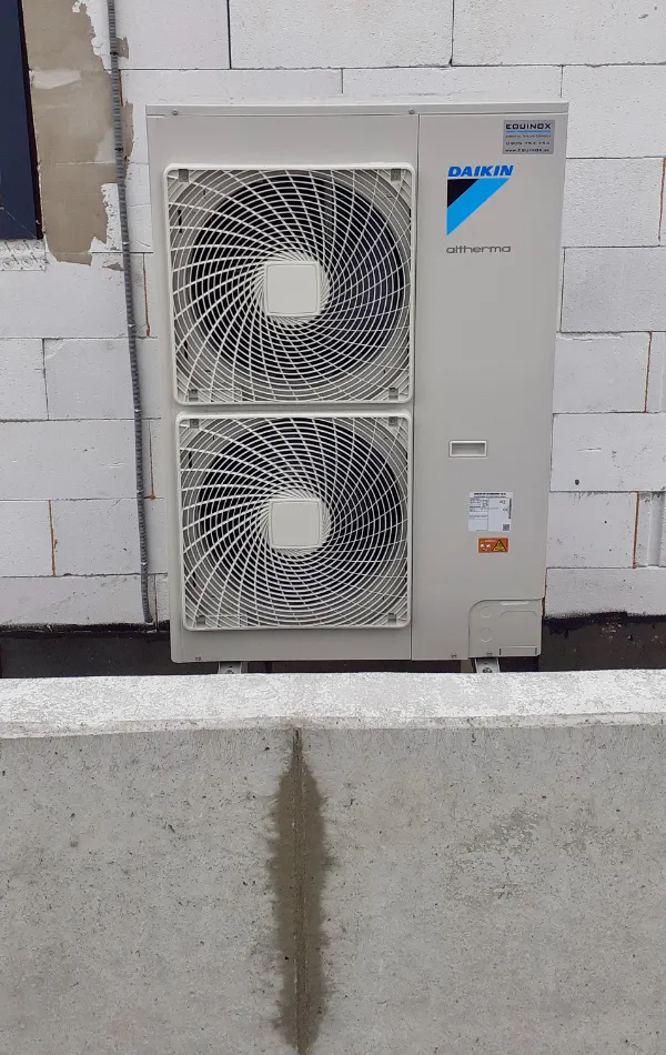 Tepelné čerpadlo vzduch voda Daikin Altherma LT 11kW rodinný dom Bobrov