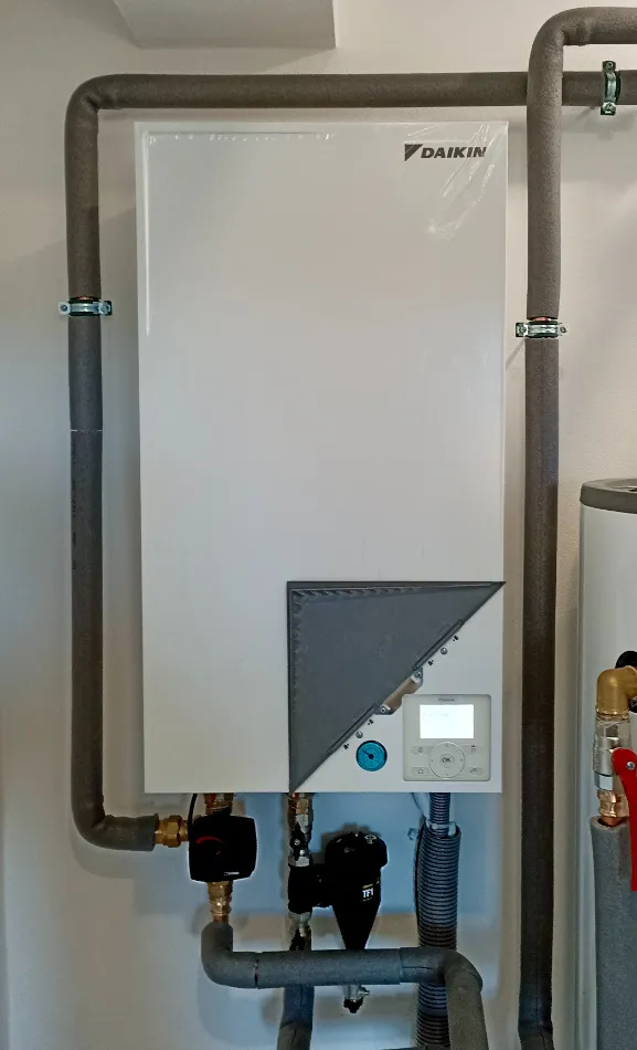 Tepelné čerpadlo vzduch voda Daikin Altherma LT 11kW rodinný dom Brezno