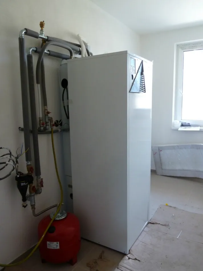 Tepelné čerpadlo vzduch voda Daikin Altherma LT 11kW rodinný dom Čerenčany