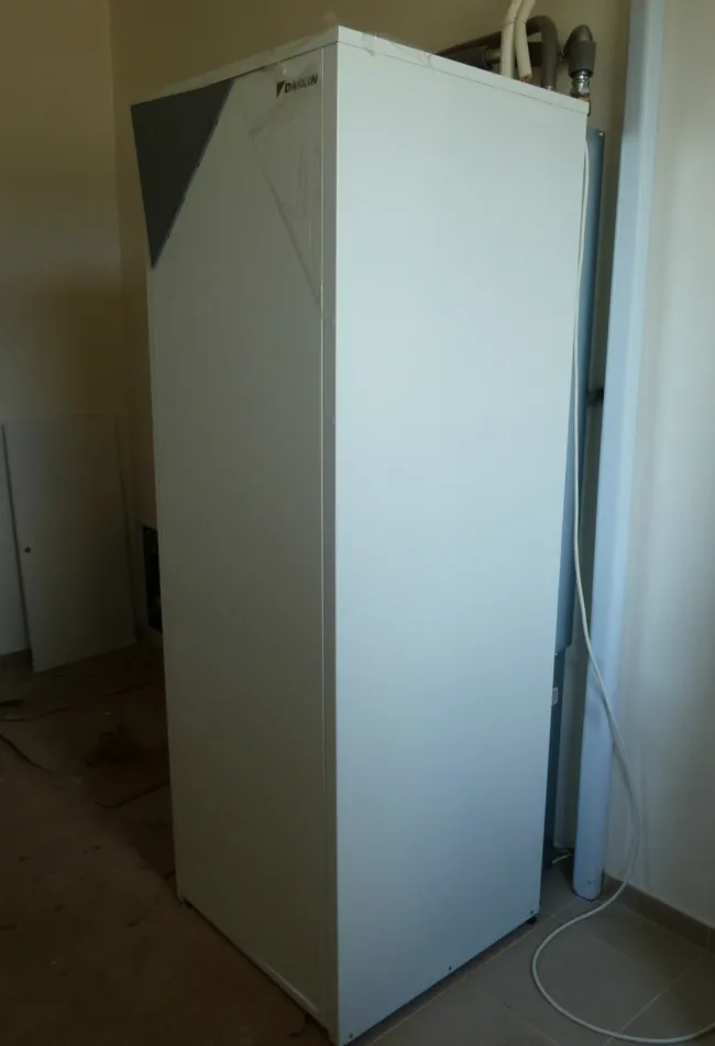 Tepelné čerpadlo vzduch voda Daikin Altherma LT 11kW rodinný dom Čerenčany