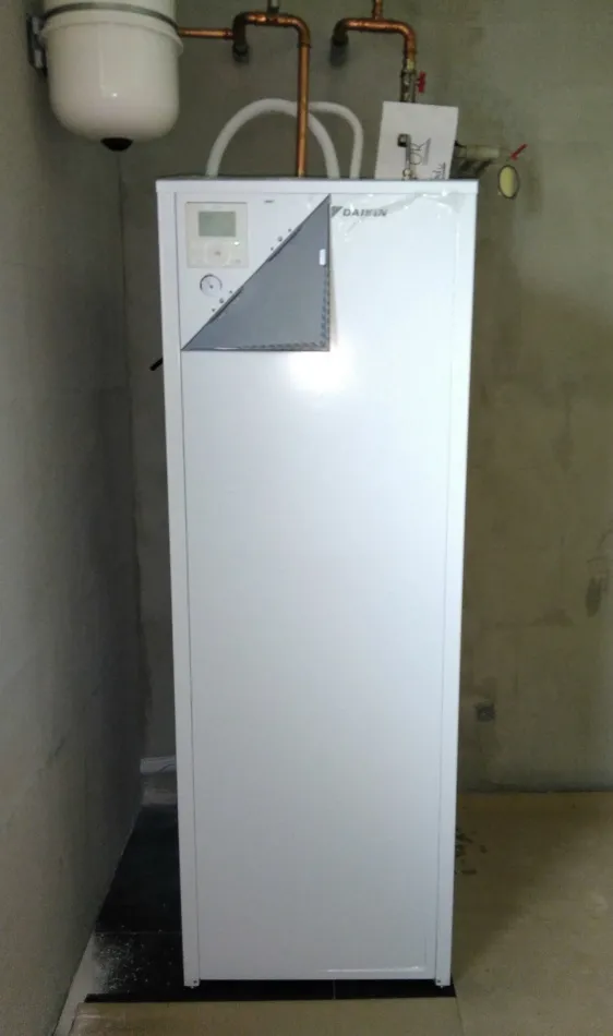 Tepelné čerpadlo vzduch voda Daikin Altherma LT 11kW rodinný dom Čerín