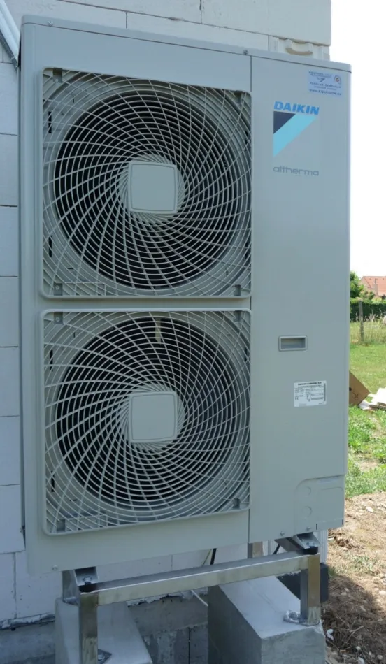 Tepelné čerpadlo vzduch voda Daikin Altherma LT 11kW rodinný dom Černík