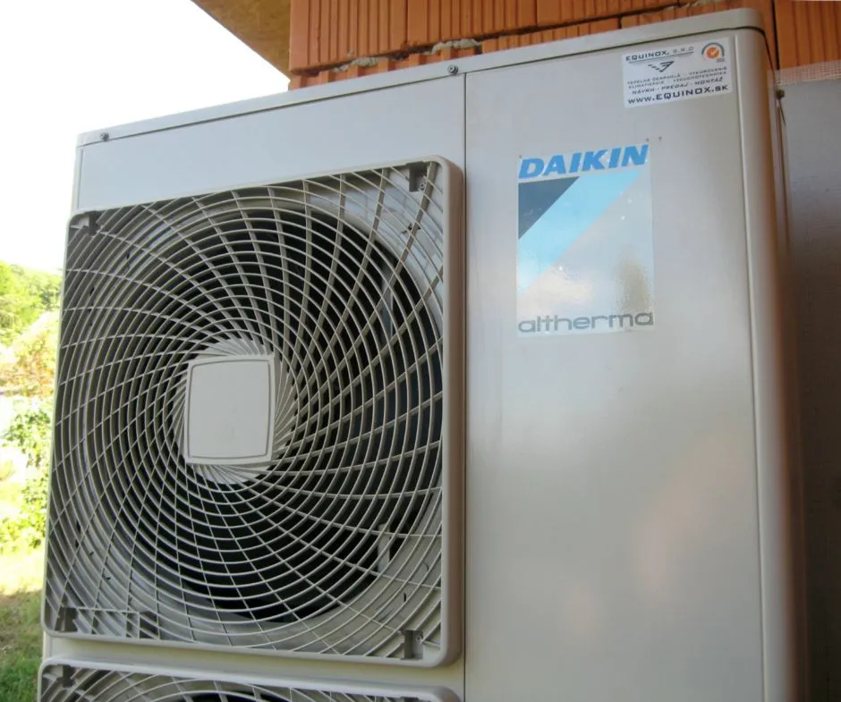 Tepelné čerpadlo vzduch voda Daikin Altherma LT 11kW rodinný dom Halič