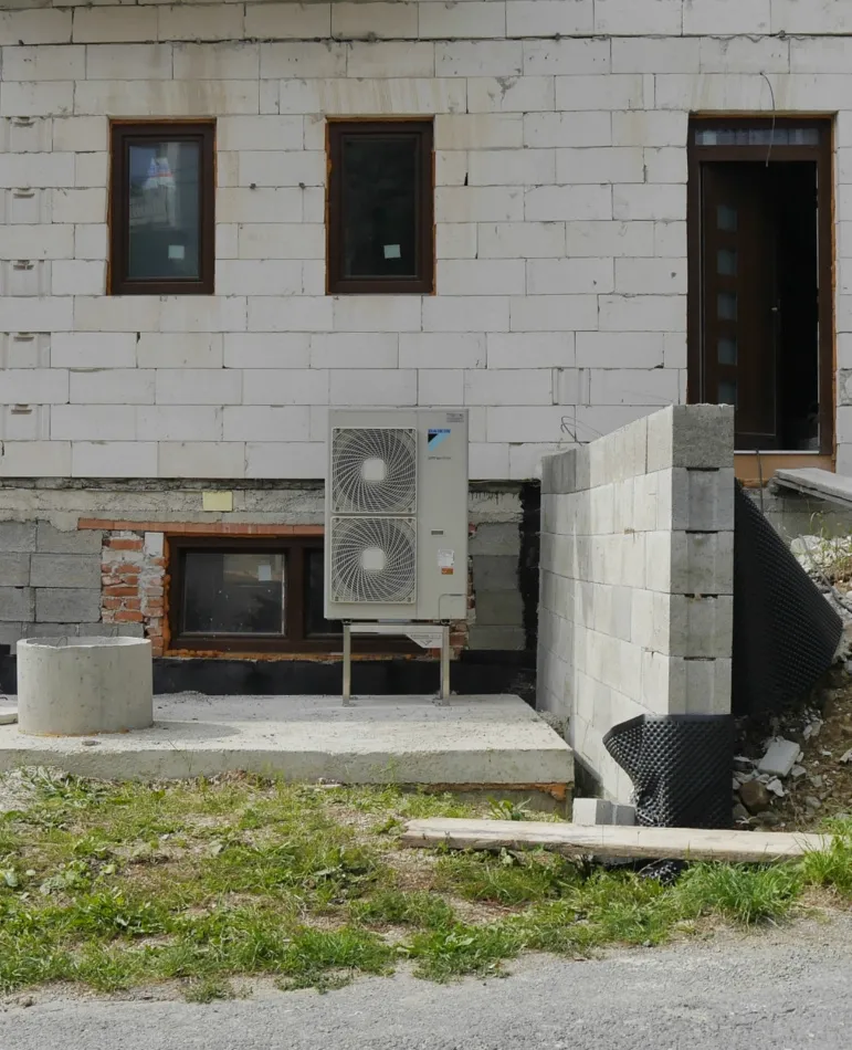 Tepelné čerpadlo vzduch voda Daikin Altherma LT 11kW rodinný dom Horné Pršany