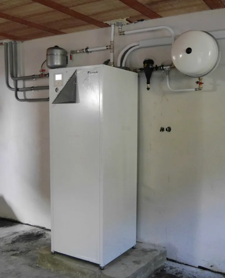 Tepelné čerpadlo vzduch voda Daikin Altherma LT 11kW rodinný dom Horné Pršany