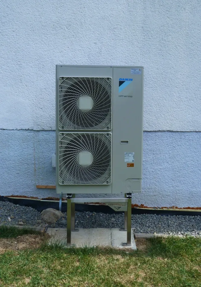 Tepelné čerpadlo vzduch voda Daikin Altherma LT 11kW rodinný dom Hriňová
