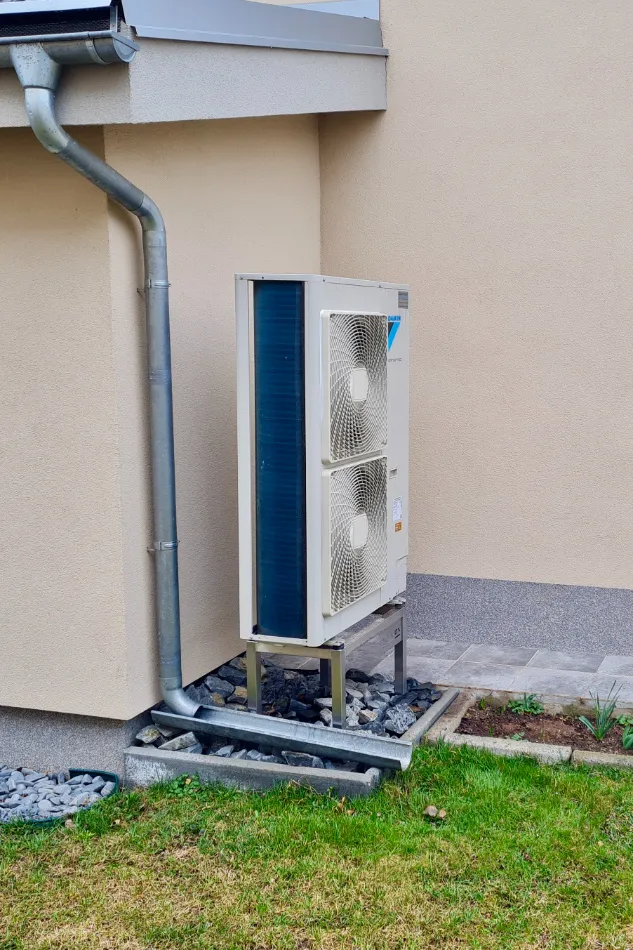 Tepelné čerpadlo vzduch voda Daikin Altherma LT 11kW rodinný dom Hrochoť