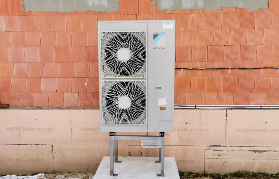 Tepelné čerpadlo vzduch voda Daikin Altherma LT 11kW rodinný dom Hruštín