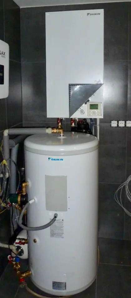 Tepelné čerpadlo vzduch voda Daikin Altherma LT 11kW rodinný dom Hruštín
