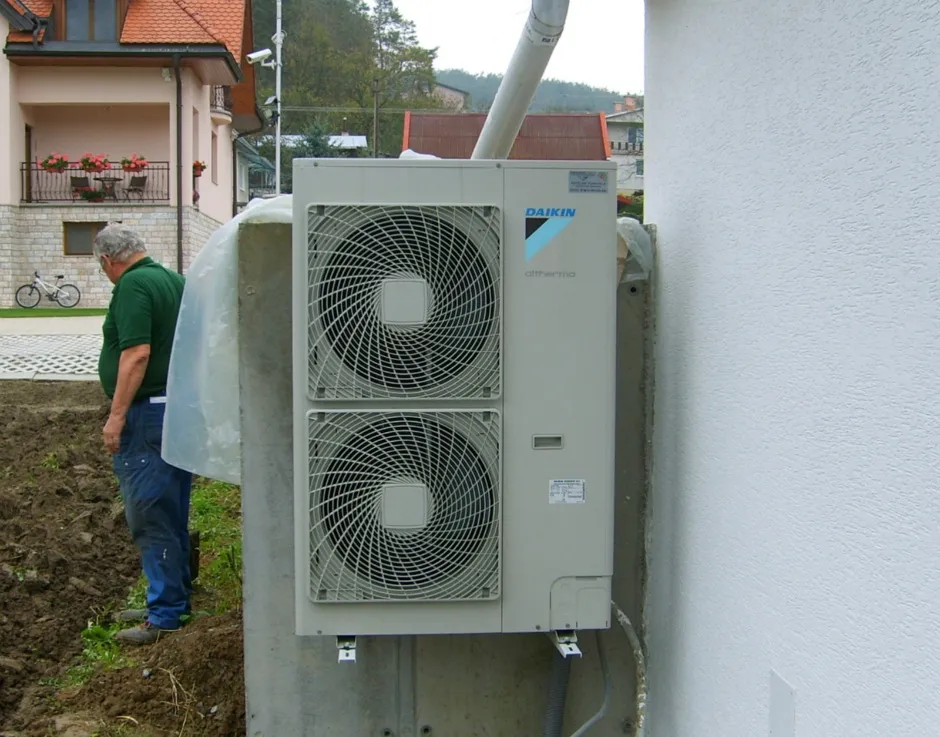Tepelné čerpadlo vzduch voda Daikin Altherma LT 11kW rodinný dom Humenné