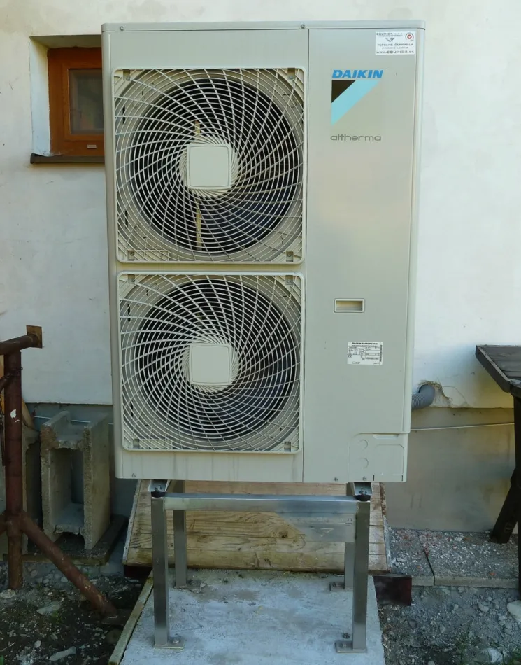 Tepelné čerpadlo vzduch voda Daikin Altherma LT 11kW rodinný dom Iľanovo