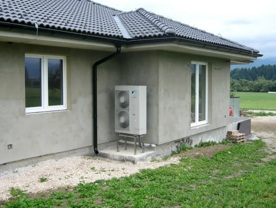 Tepelné čerpadlo vzduch voda Daikin Altherma LT 11kW rodinný dom Jasenové