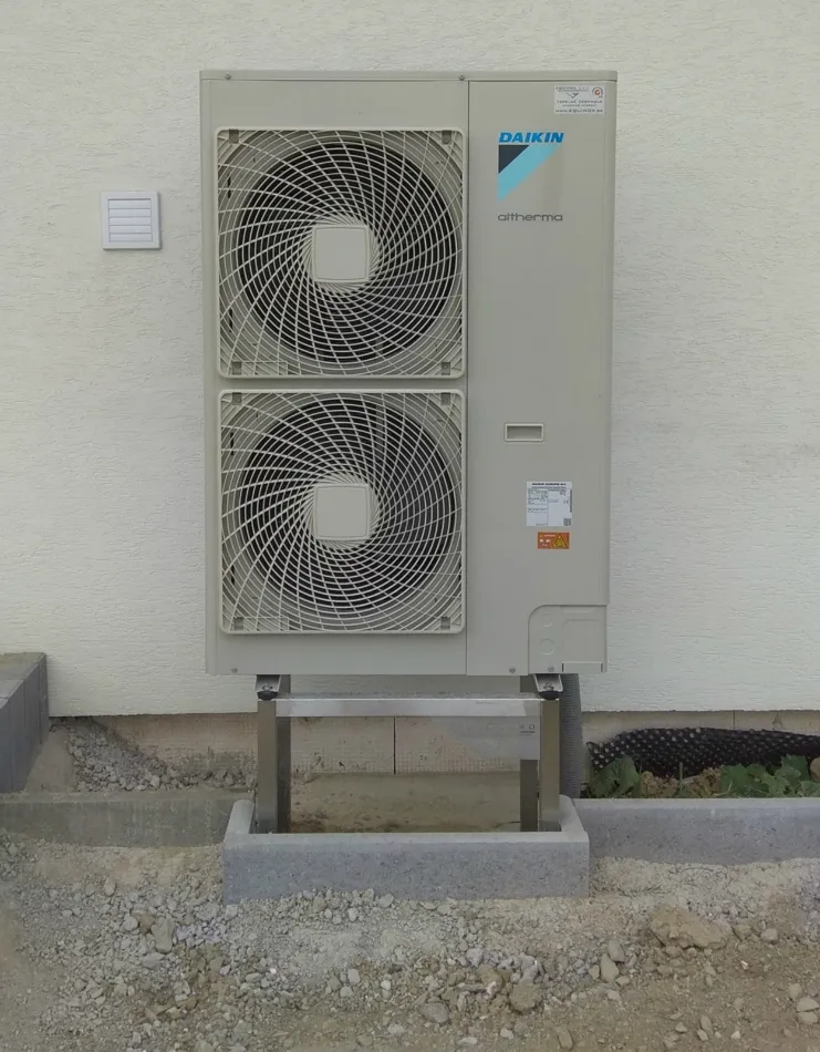 Tepelné čerpadlo vzduch voda Daikin Altherma LT 11kW rodinný dom Klin