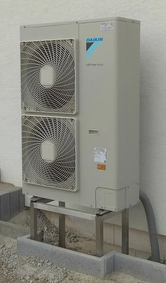Tepelné čerpadlo vzduch voda Daikin Altherma LT 11kW rodinný dom Klin