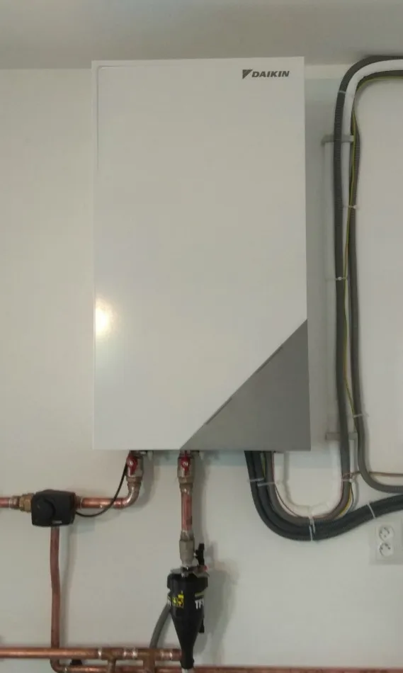 Tepelné čerpadlo vzduch voda Daikin Altherma LT 11kW rodinný dom Klin