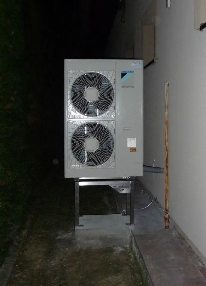Tepelné čerpadlo vzduch voda Daikin Altherma LT 11kW rodinný dom Krásno