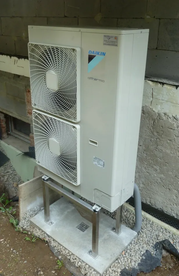 Tepelné čerpadlo vzduch voda Daikin Altherma LT 11kW rodinný dom Kremnica