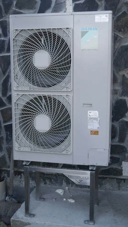Tepelné čerpadlo vzduch voda Daikin Altherma LT 11kW rodinný dom Lazisko