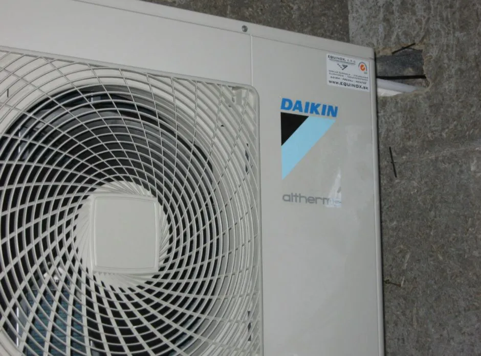 Tepelné čerpadlo vzduch voda Daikin Altherma LT 11kW rodinný dom Litvínov