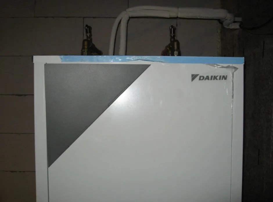 Tepelné čerpadlo vzduch voda Daikin Altherma LT 11kW rodinný dom Litvínov