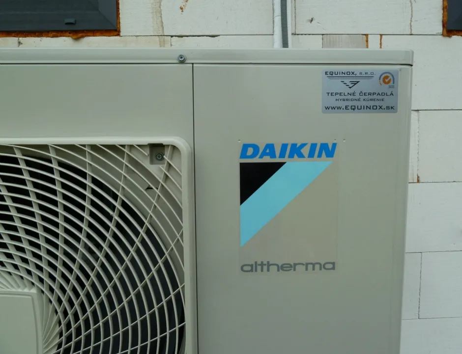 Tepelné čerpadlo vzduch voda Daikin Altherma LT 11kW rodinný dom Lom nad Rimavicou