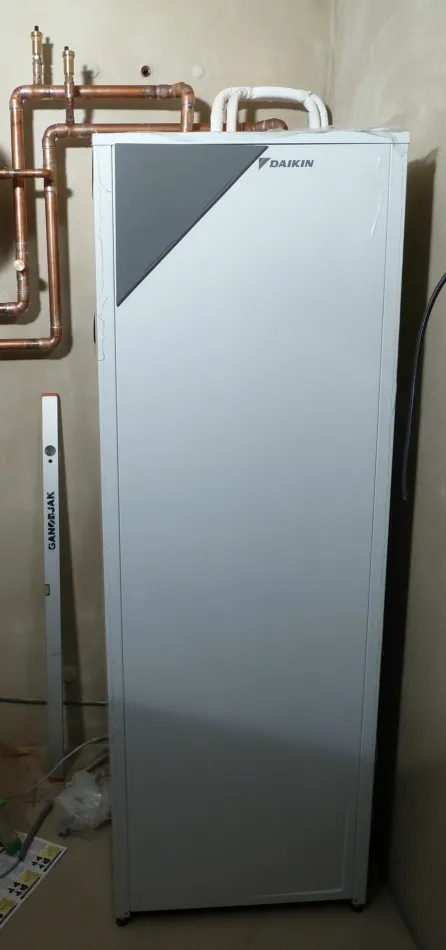 Tepelné čerpadlo vzduch voda Daikin Altherma LT 11kW rodinný dom Mútne