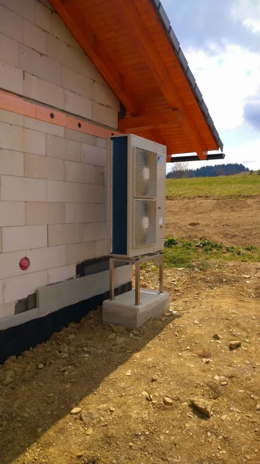 Tepelné čerpadlo vzduch voda Daikin Altherma LT 11kW rodinný dom Novoť