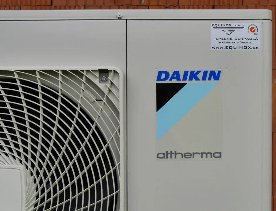 Tepelné čerpadlo vzduch voda Daikin Altherma LT 11kW rodinný dom Pavlovce