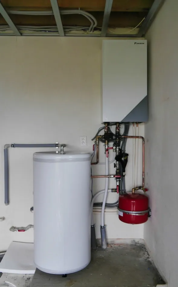 Tepelné čerpadlo vzduch voda Daikin Altherma LT 11kW rodinný dom Pavlovce
