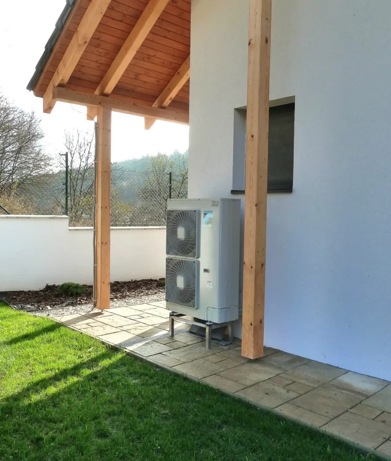 Tepelné čerpadlo vzduch voda Daikin Altherma LT 11kW rodinný dom Petrovice