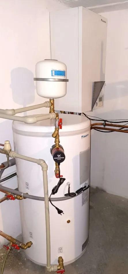 Tepelné čerpadlo vzduch voda Daikin Altherma LT 11kW rodinný dom Ploštín