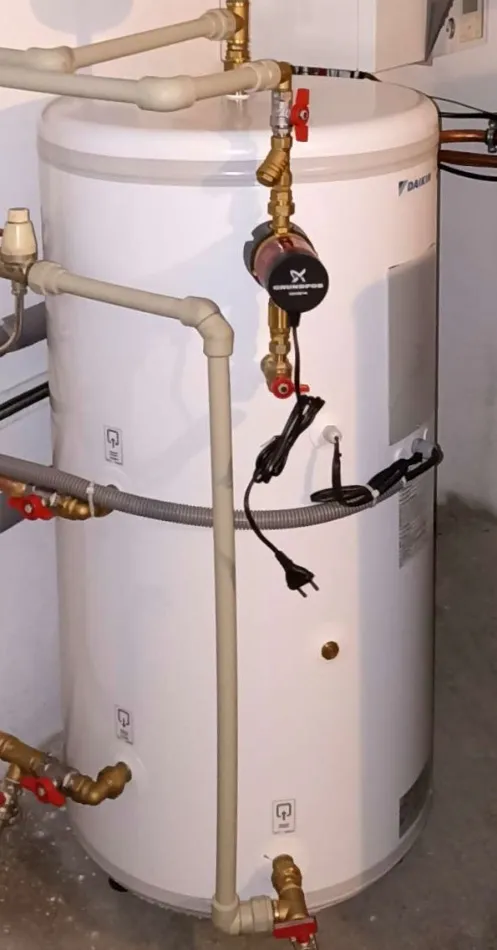 Tepelné čerpadlo vzduch voda Daikin Altherma LT 11kW rodinný dom Ploštín