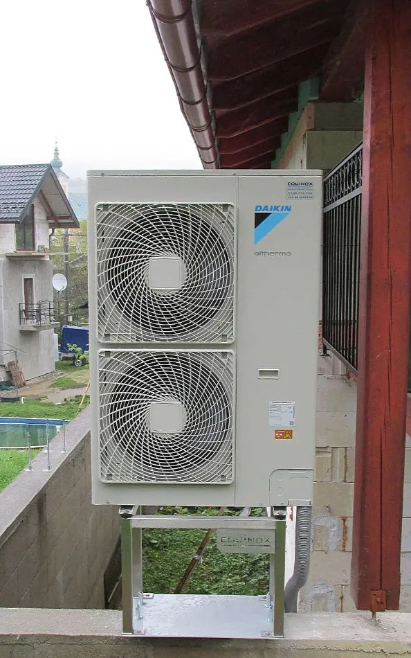Tepelné čerpadlo vzduch voda Daikin Altherma LT 11kW rodinný dom Pohronská Polhora
