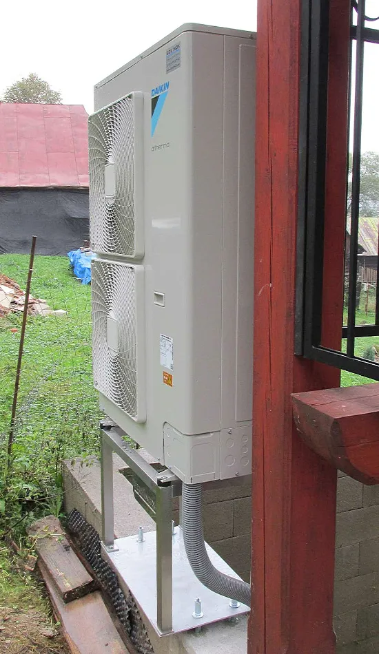 Tepelné čerpadlo vzduch voda Daikin Altherma LT 11kW rodinný dom Pohronská Polhora